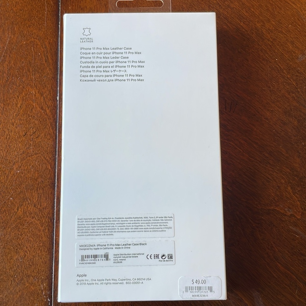 Apple Black Leather iPhone 11 Pro Max Case. - Picture 5 of 5